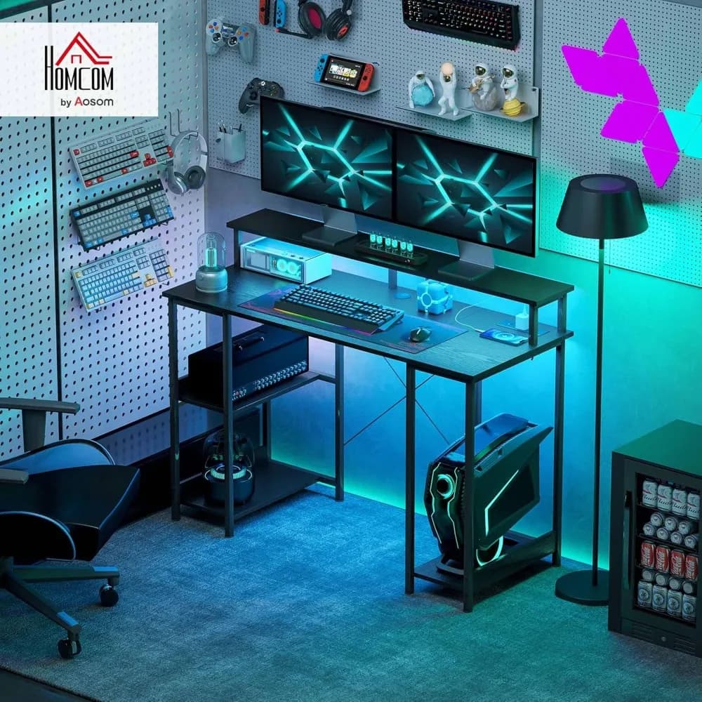 Scrivania da gioco con prese di corrente e luci a LED, scrivania per computer reversibile con supporto per monitor e ripiani a 2 livelli,