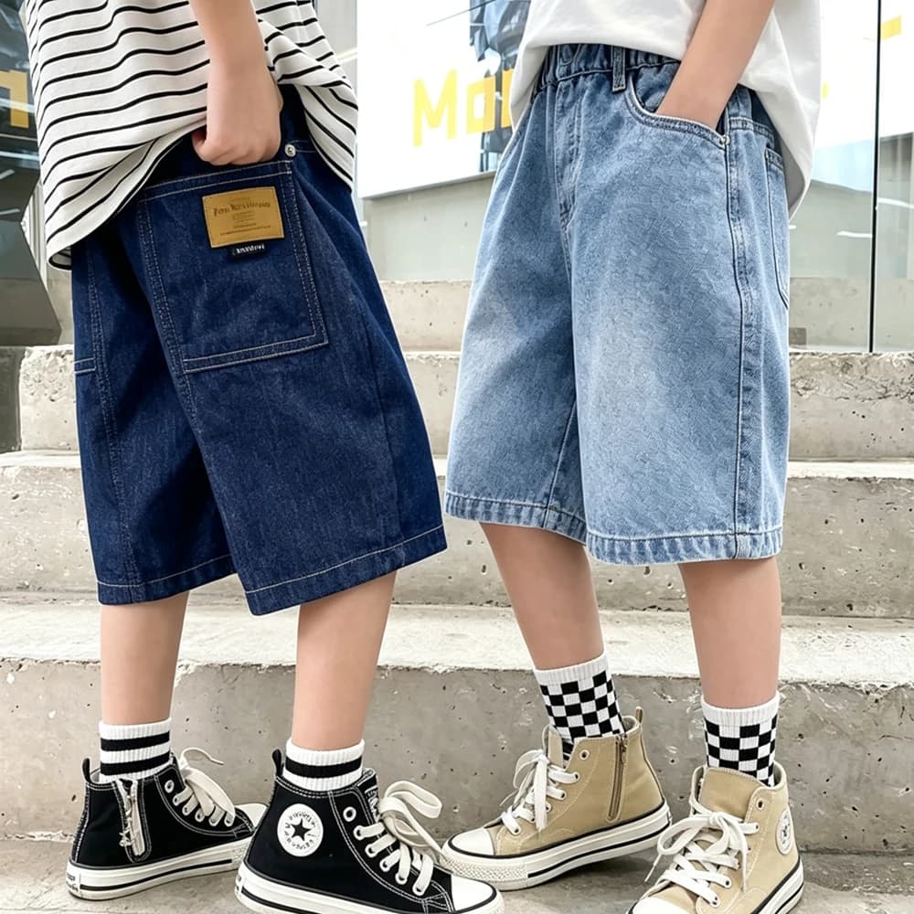 Pantaloncini in denim per ragazzi 2026 Nuovi estivi per bambini, larghi, a gamba larga, al ginocchio, in jeans, casual, streetwear, con elastico in vita