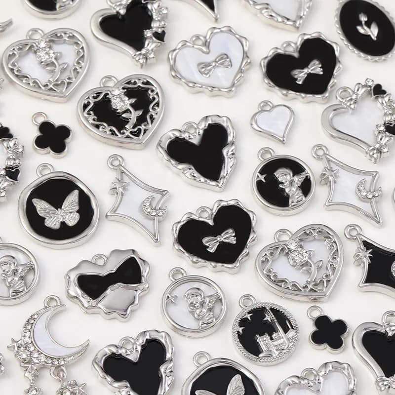 Ciondoli per gioielli Y2K Pendenti Collana fai da te Bracciale Creazione estetica all'ingrosso Ciondoli sfusi Luna Cuore Stella Accessori