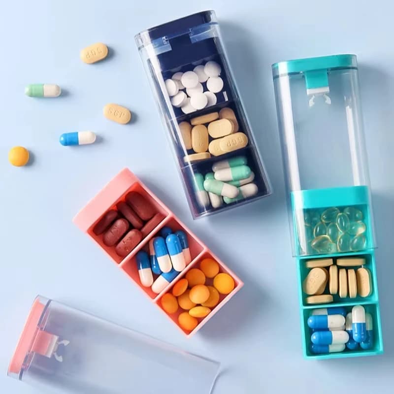 Mini portapillole 3 volte al giorno Porta tablet da viaggio con design con fibbia portatile per dispenser di vitamine Custodia per medicinali tascabile piccola