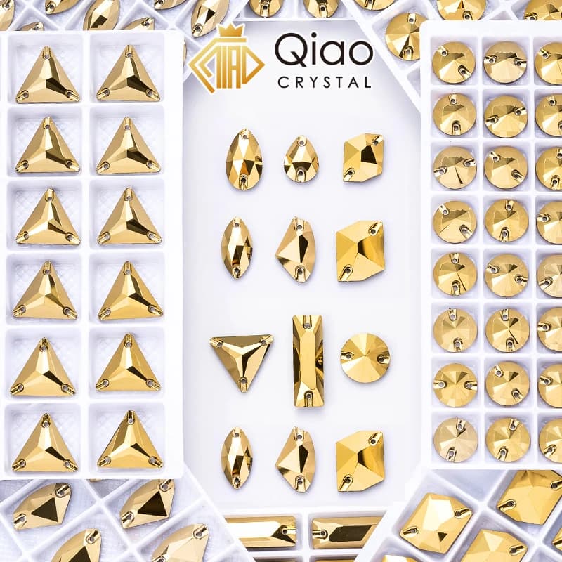 QIAO Aurum Gold Strass in Vetro Cristallo da Cucire, Pietre Piatte per Abiti, Vestiti, Borse, Scarpe, Artigianato Fai da Te, Ingrosso