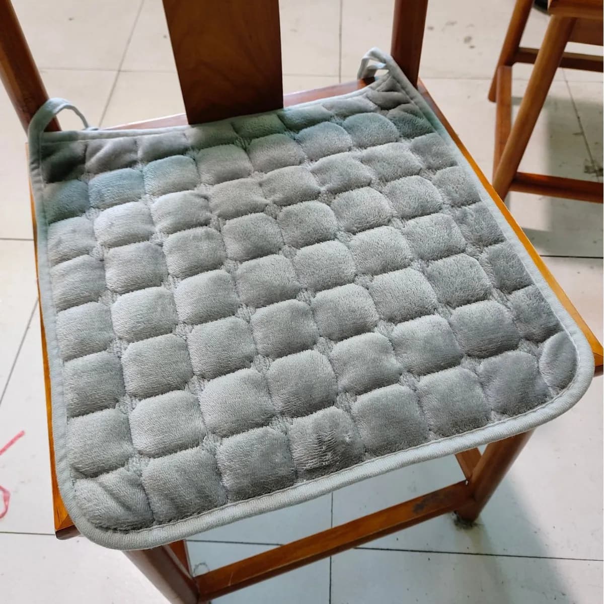 Seat cushion in Flannel Tinta Unita 2026, Winter, in Plush Often, for Office and Students, Hot and Soft, with Straps, for Autumn