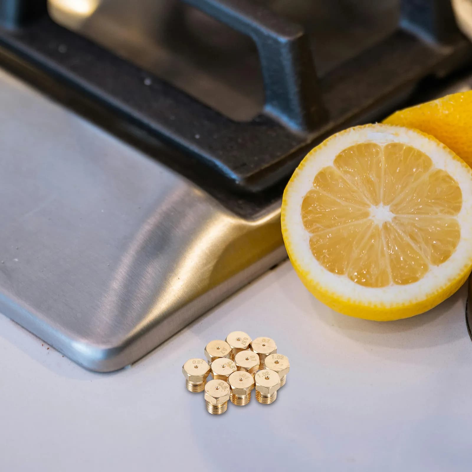 10 Pezzi Ugelli per Fornello a Gas Domestico in Ottone, Ricambio Compatibile con Fornelli per Casa, Ristorante e Campeggio, Facile Installazione