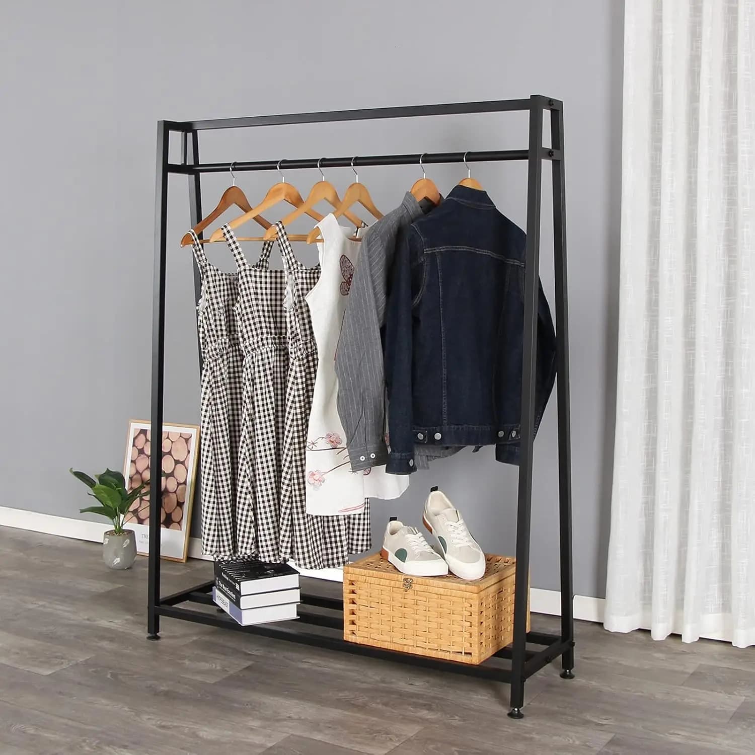 Clothes rack with shelves, Metal rack for Hanging Clothes, Easy to Fit