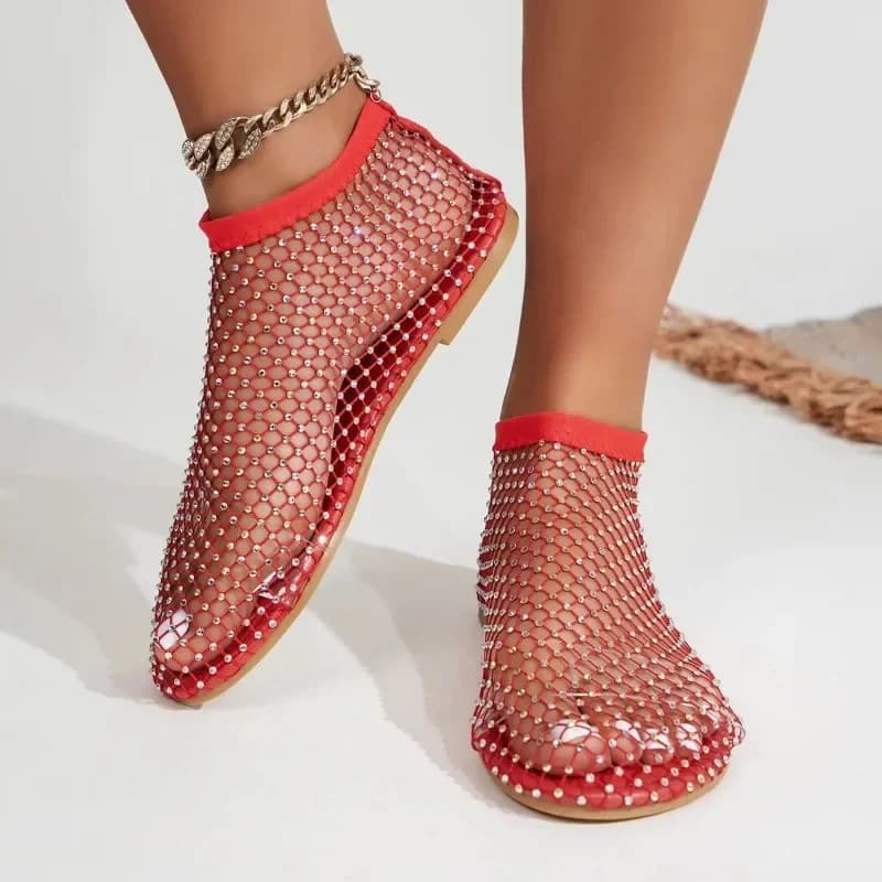 Summer2024 nuovi stivali corti vuoti con fondo piatto e punta di lusso da donna Water Diamond Sexy Flat Bottom Fashion Banquet Flats Shoes