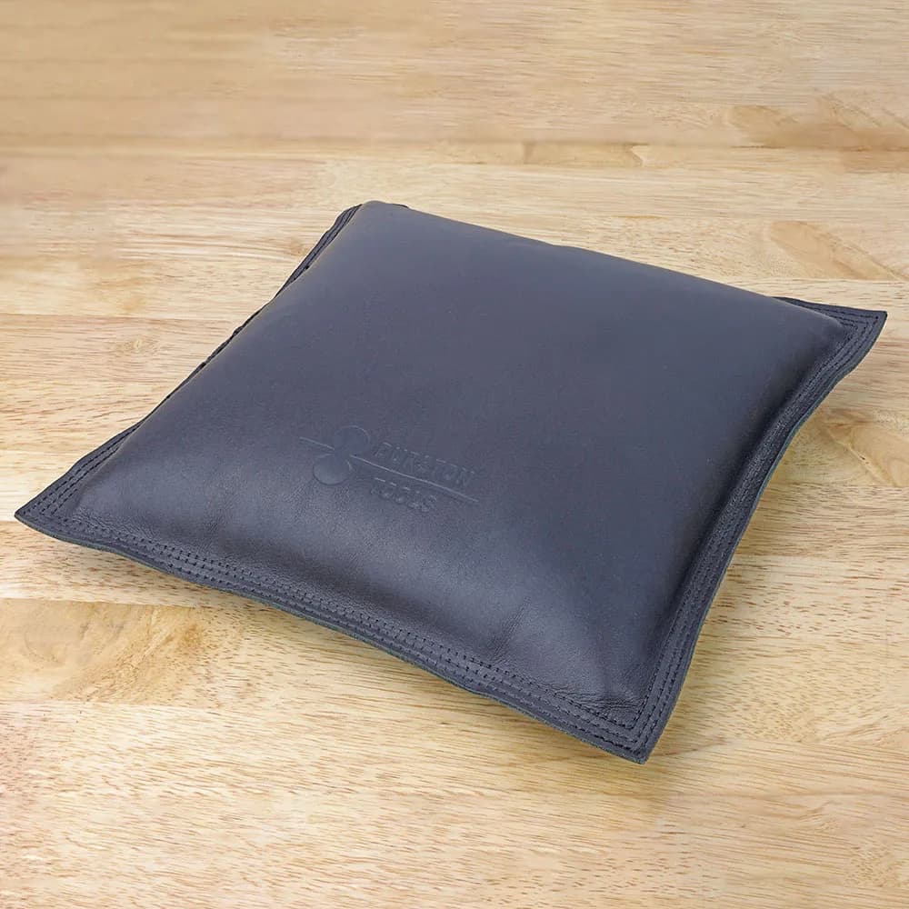 Borsa Quadrata in Pelle Durston 240x240mm, Borsa da Banco per Gioiellieri per Modellare, Punzonare e Supporto Stabile della Mano, 3kg