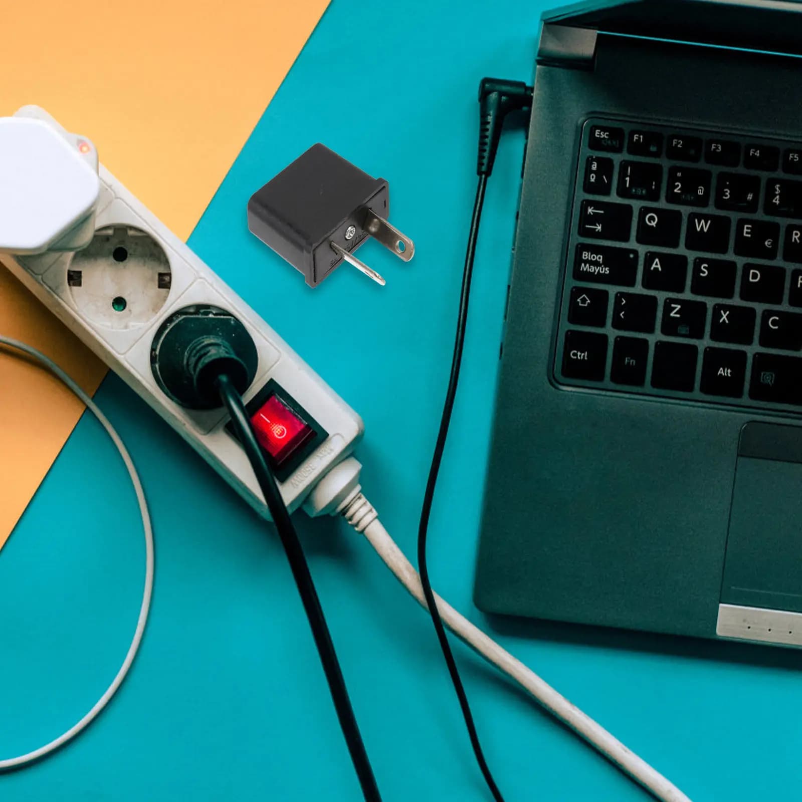 Adattatore da Viaggio Australia-America 10A 250V, Convertitore di Presa Ignifugo per Prese USA, Compatto e Leggero per Viaggi Internazionali
