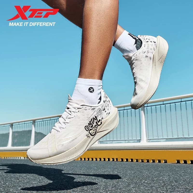Xtep 260X 2.0 Scarpe da corsa per uomo Estate Multi-scena Piastra in carbonio Scarpe da corsa Scarpe sportive da corsa traspiranti 975219110064