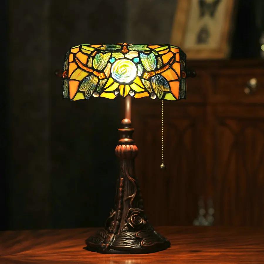 Lampada da scrivania Tiffany da 10 pollici per ufficio studio libellula rosa luce di banca