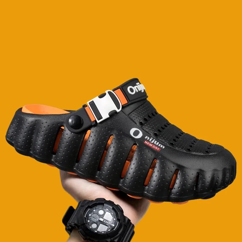 Nuovi Zoccoli Classici Estivi da Uomo, Ciabatte Traspiranti da Giardino, Scarpe EVA Comode per Esterni, Sandali da Spiaggia, Pantofole Antiscivolo per Casa