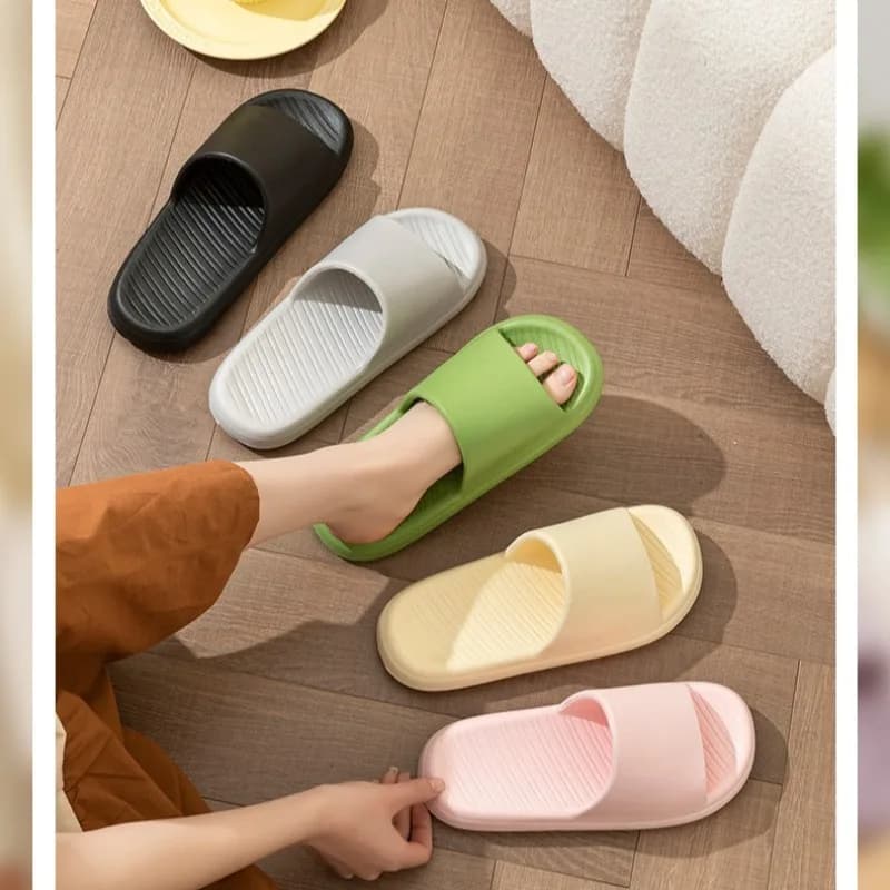 Summer New Lovely Home Couples Slippers Non-slip EVA Bathroom Men Women's Slippers Concise Light Women's Sandals Shoes for Women