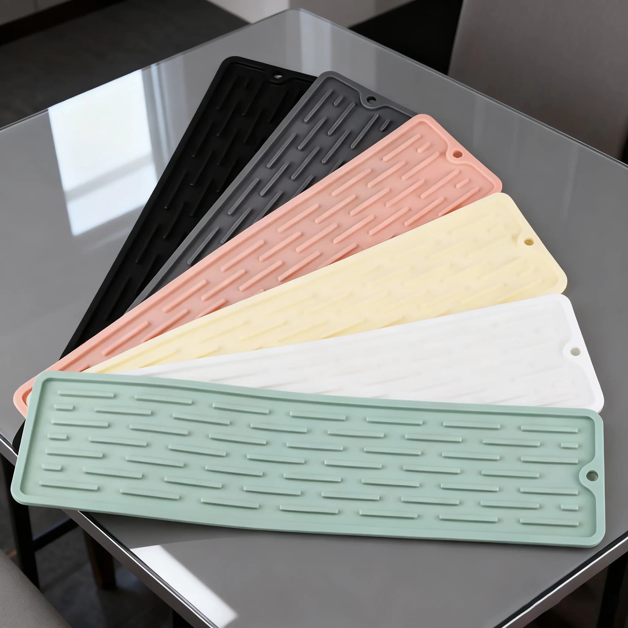1pc Silicone Drying Mat, Soft and Durable, Kitchen Sink Countertop Mat,Non-Slip Cutting Board Mat, Heat-Resistant Insulation Pad
