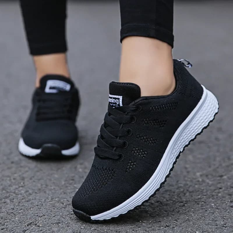 Scarpe Casual stringate da donna scarpe basse in rete per donna Sneakers bianche traspiranti estive Sneakers vulcanizzate da donna Tenis Walking
