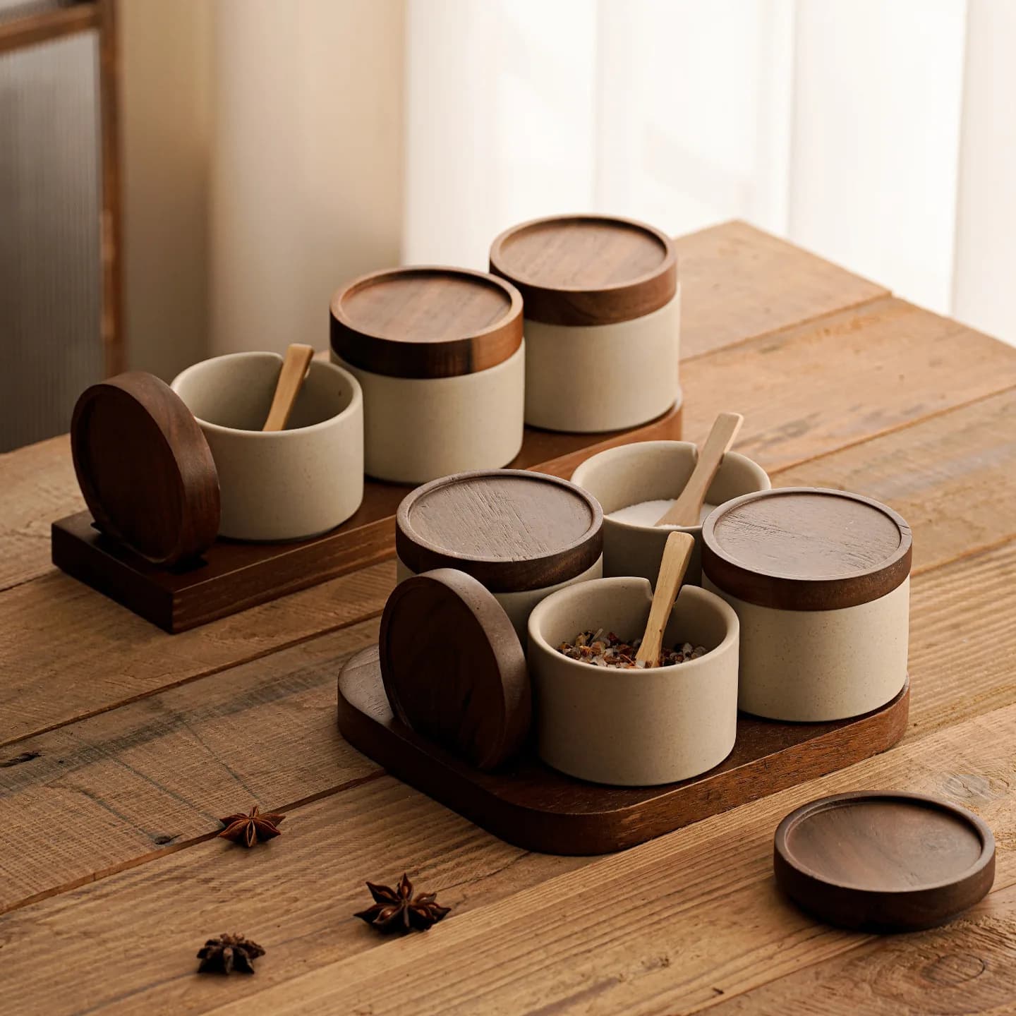 Nuovo set di barattoli di spezie in ceramica Contenitori per condimenti da cucina in stile giapponese per uso domestico e commerciale