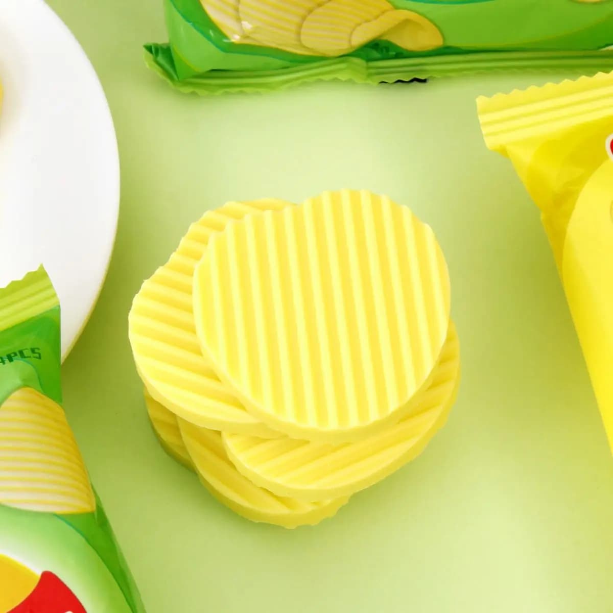 4Pcs/Set Potato Chip-Shaped Eraser, Pencil Cleaning Eraser, Interesting Exam Writing Correction Tool, School Stationery Gift