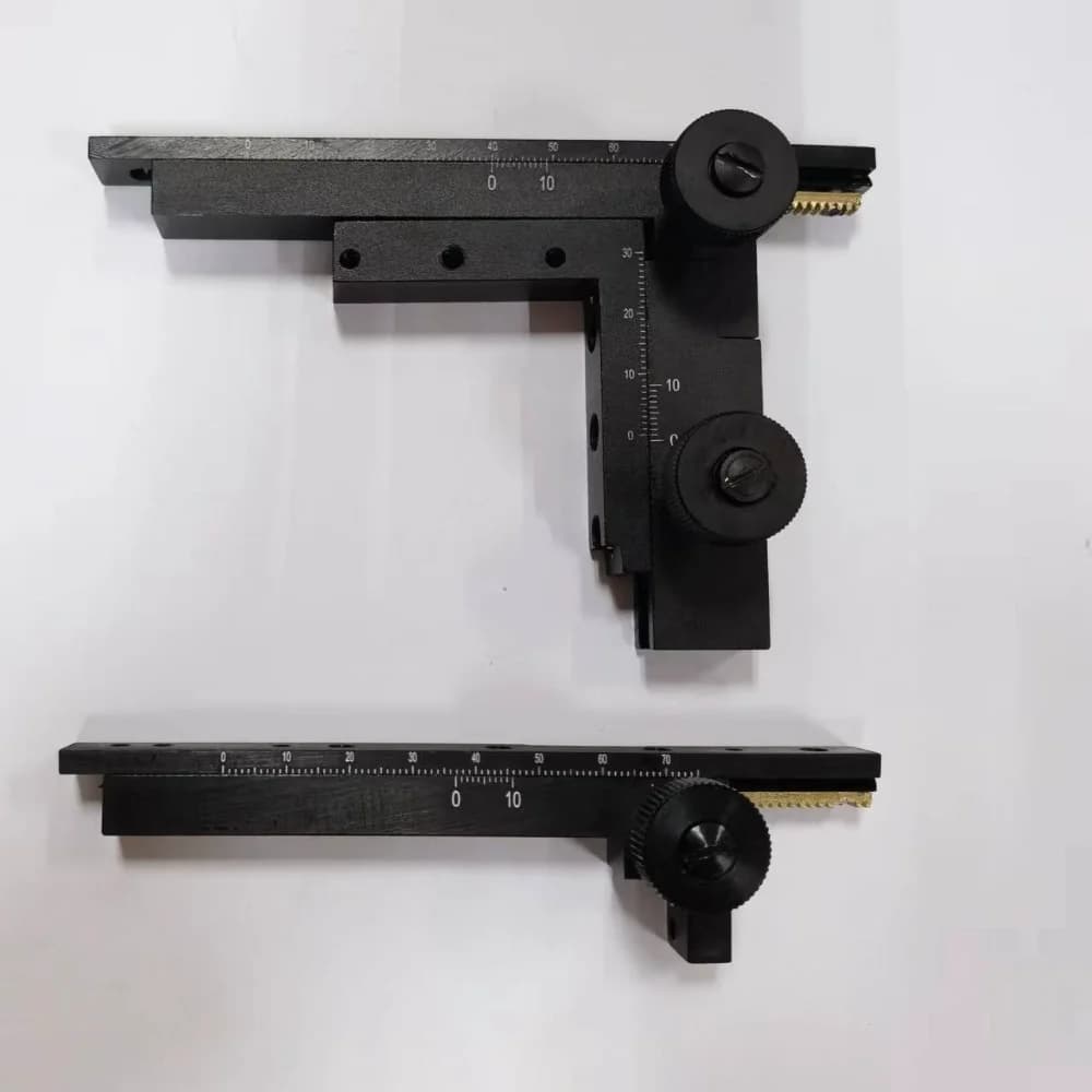 Fase meccanica attaccabile del righello di movimento del metallo di alta precisione X-Y fase mobile con la scala per gli accessori del microscopio biologico