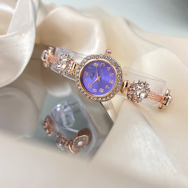 Orologio da Polso da Donna in Offerta, Regolabile con Grandi Diamanti e Quadrante Digitale Piccolo, Orologio al Quarzo alla Moda