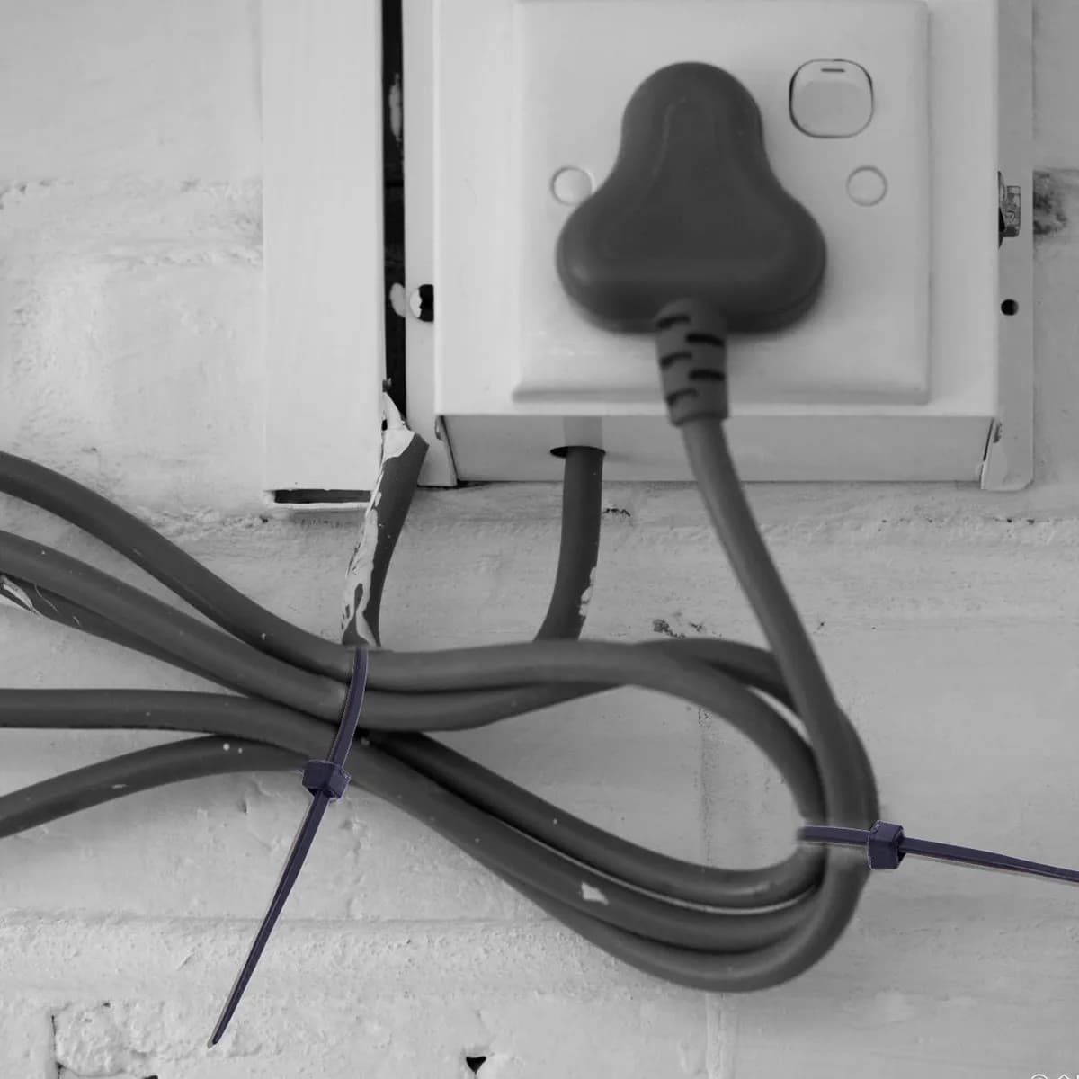 Cable Tie Adhesive Mounts Multi-Purpose Zip Tie Holders Self Adhesive Cable Organizer Fixing Base for Wire Management