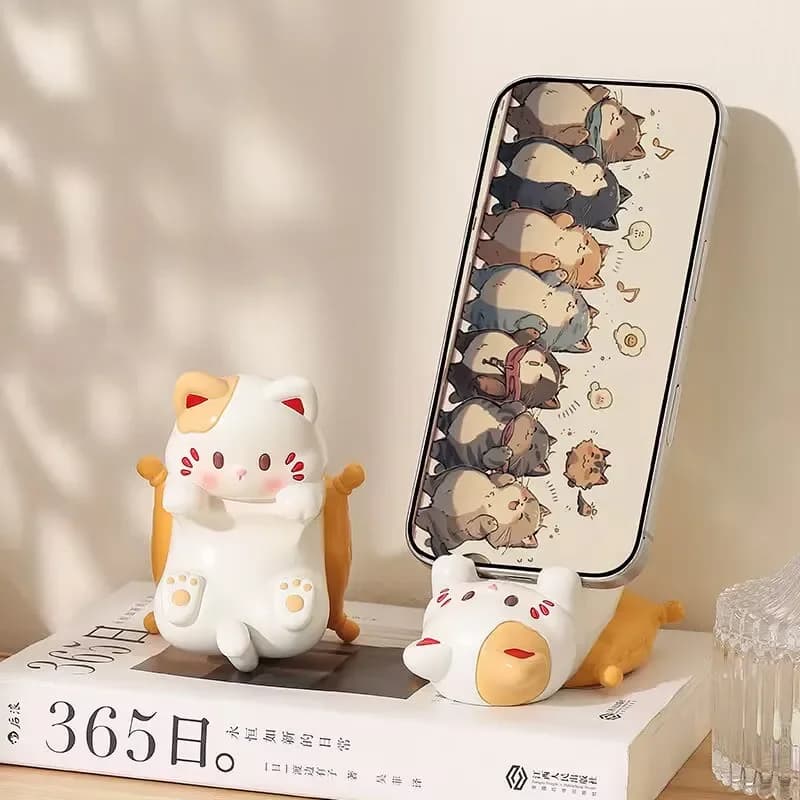 Simpatici ornamenti da tavolo per gatti dei cartoni animati, supporto per telefono, decorazioni creative per scrivania, casa per ufficio, supporto per occhiali per gatti Kawaii