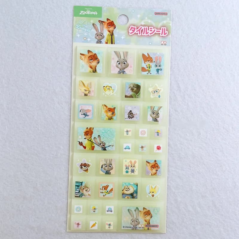 Simpatico cartone animato Disney Personaggio Periferia Edizione limitata Adesivo per piastrelle in ceramica in resina Fai da te Custodia per telefono Decorazione squisita