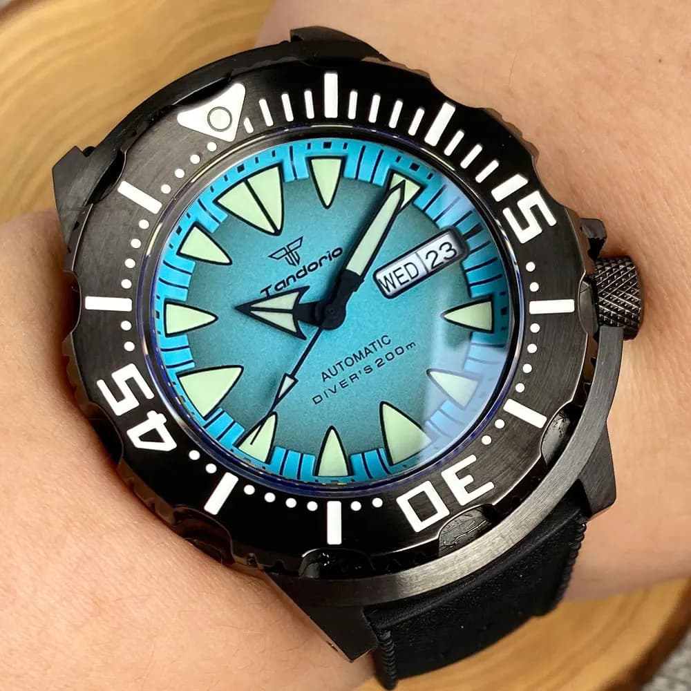 Black Monster Mechanical Men Watch S NH36AA Movt Sapphire Glass Luminous Diver 200m Wristwatch Black Hand Rejor 120 click Bezel