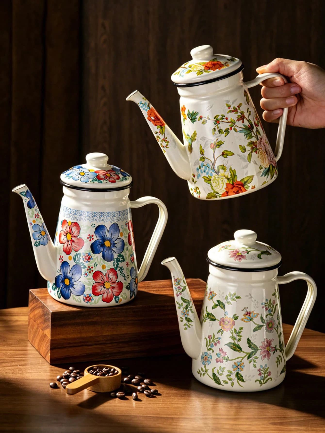 Floral Pattern Enamel Teapot with Lid, Vintage Style Enamel Coffee Pot for Stovetop Safe