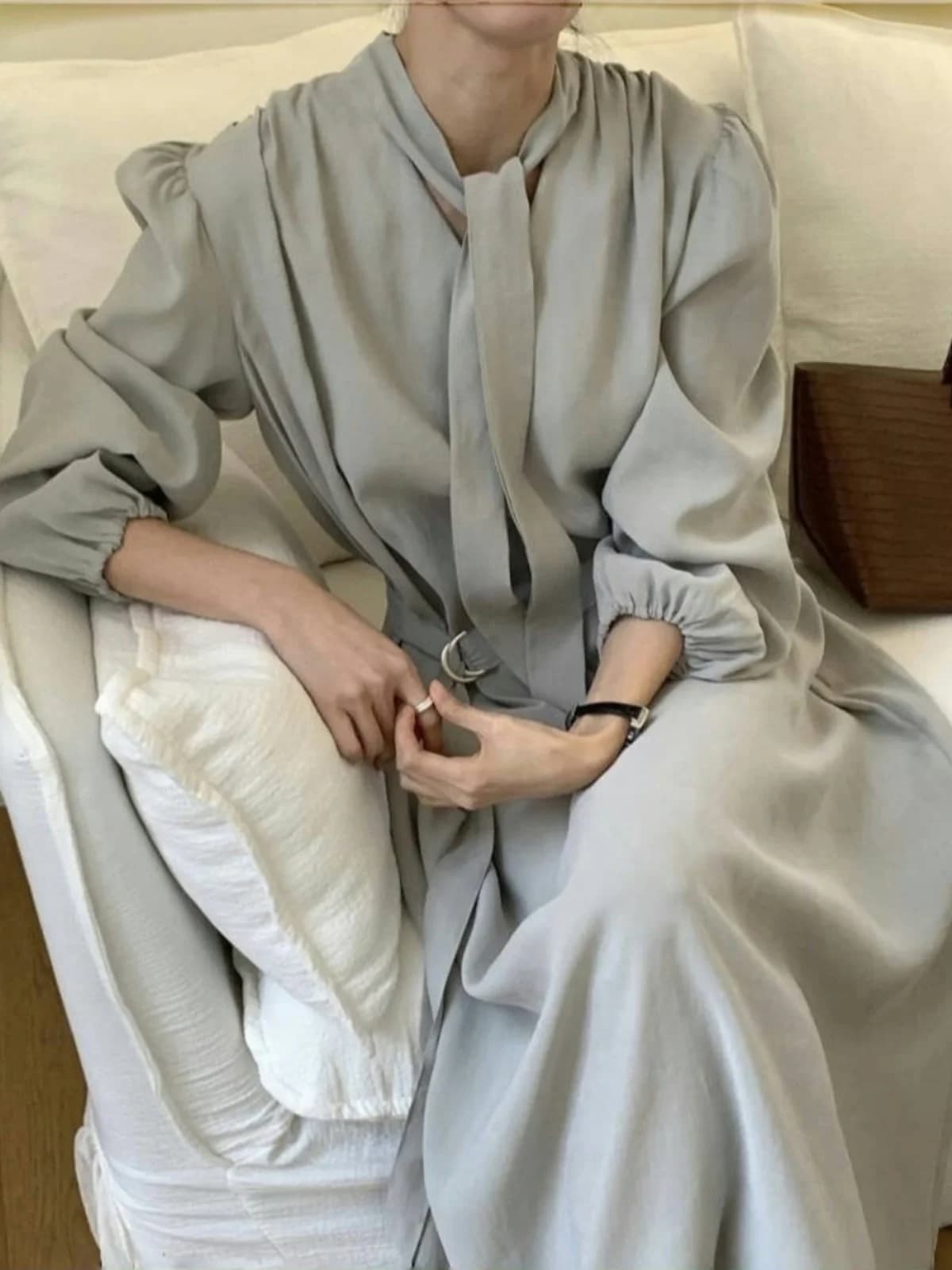 Abito Lungo Elegante da Donna Autunnale di Alta Gamma, Stile Maturazione Leggera, con Fiocco al Collo e Cintura, Abito Vintage con Fascia Fluttuante