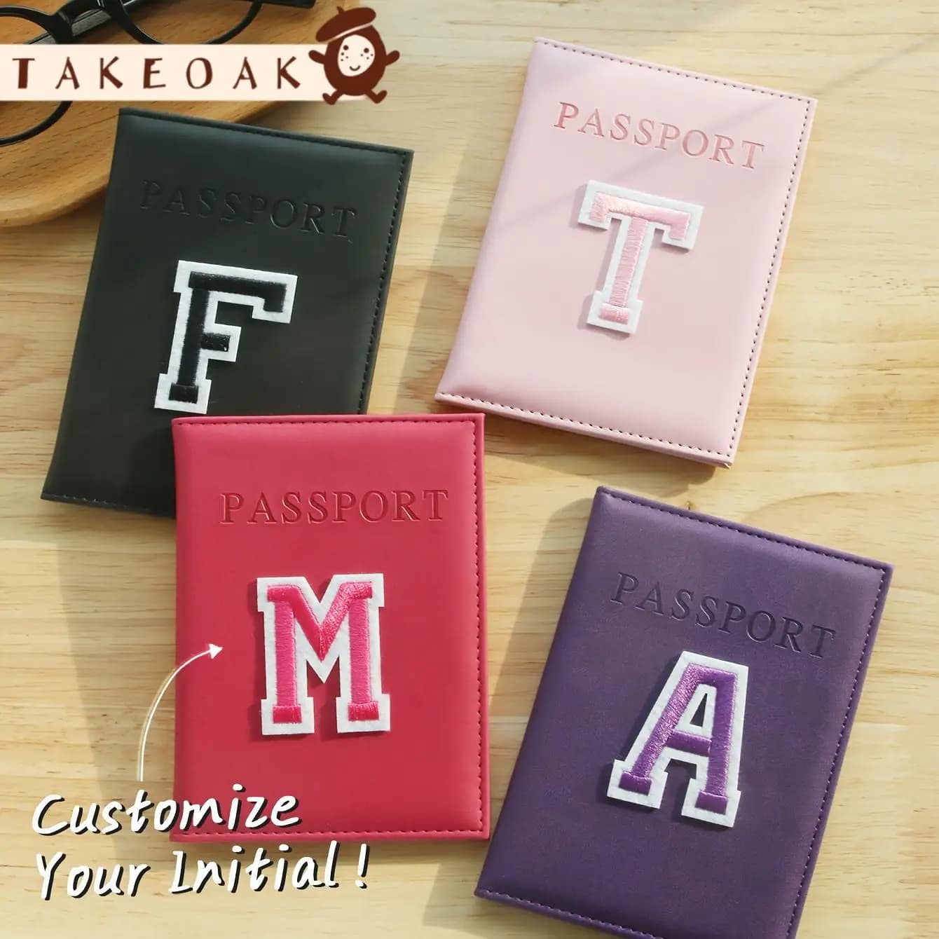 Nuova Cover Passaporto Personalizzata Stile Baseball con Lettera Iniziale - Porta Passaporto Chic Personalizzabile - Regalo Originale