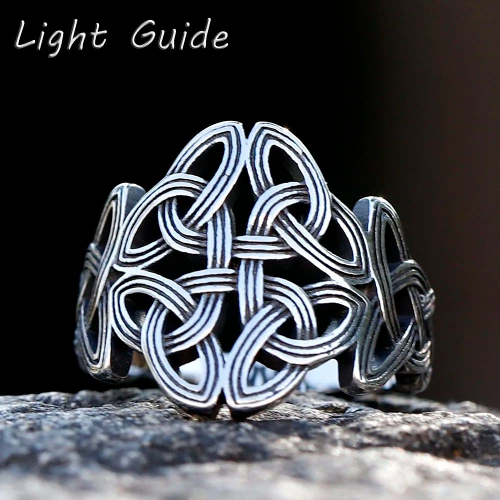 2024 nuovo modello anello in acciaio inossidabile Wiccan Cross Celtics Knot anelli da donna stregoneria buona fortuna protezione amuleto gioielli