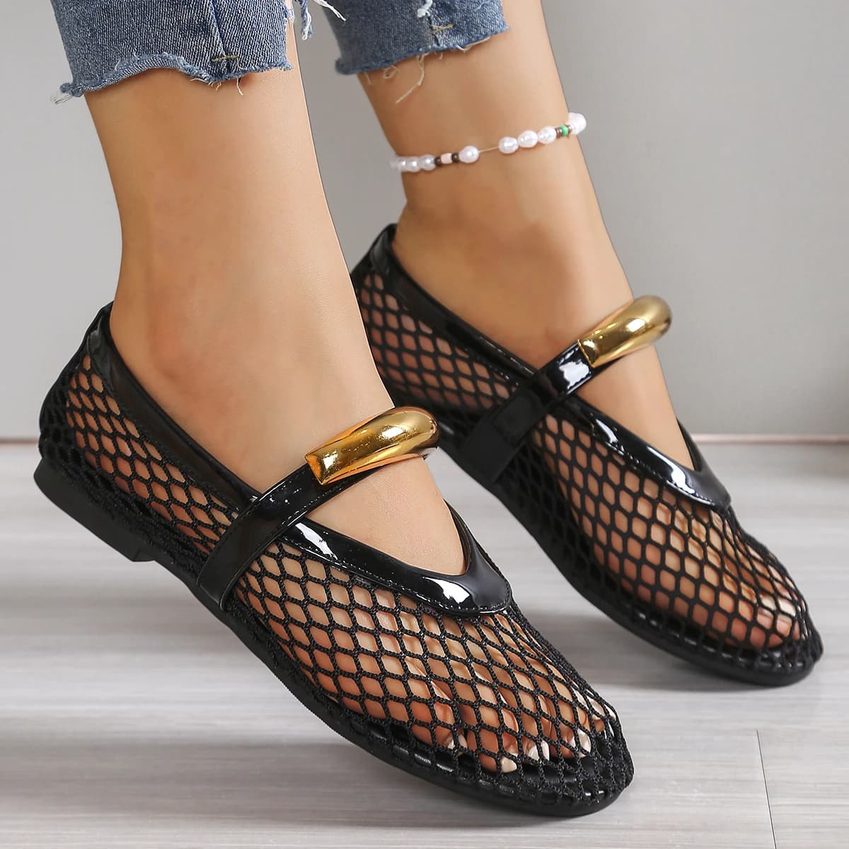 2025 estate nuove donne moda decorazione in metallo cintura piatta scarpe con suola morbida signore mesh traspirante casual punta rotonda appartamenti scarpe da donna