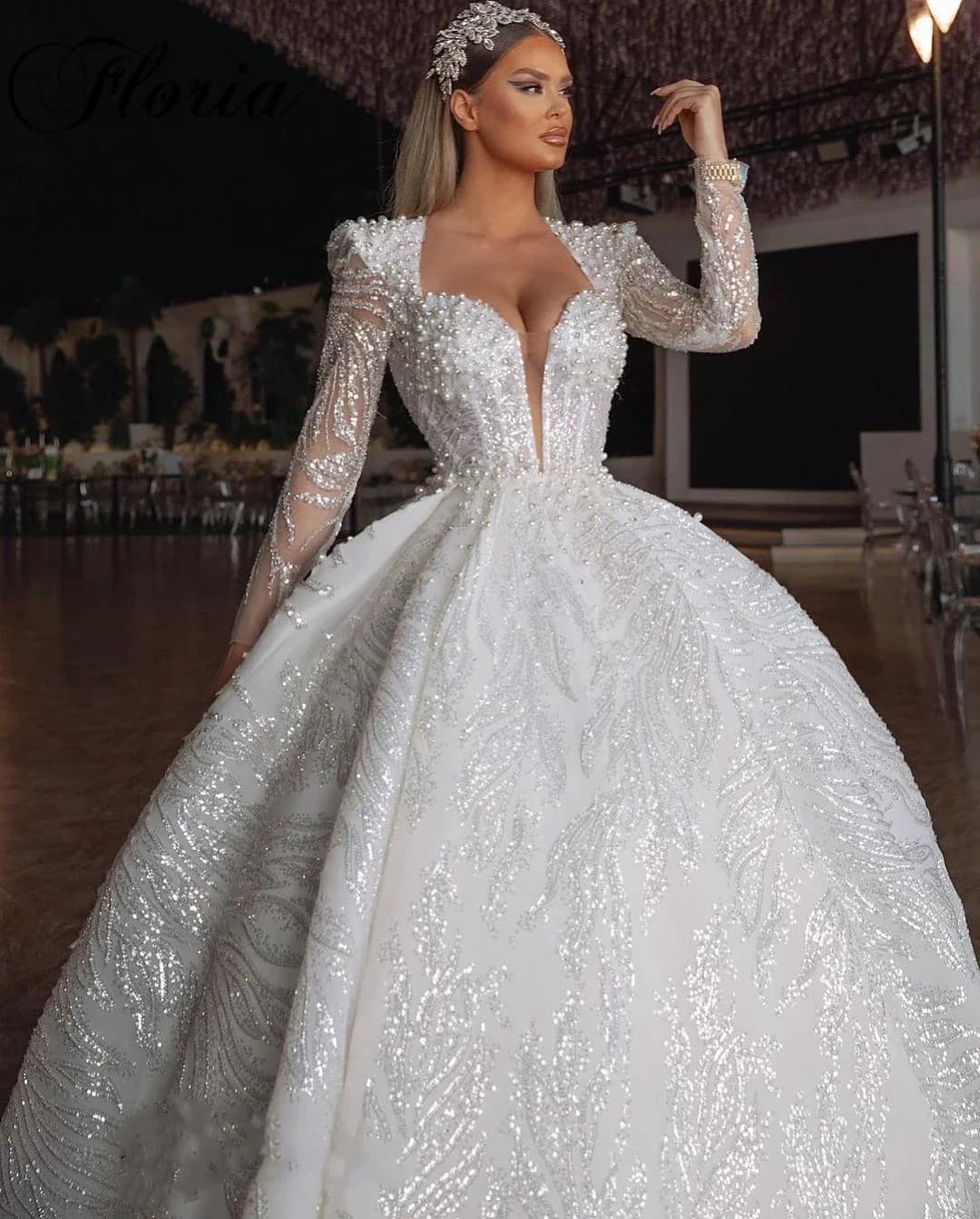 Customized Dubai Wedding Dress More Pearls Sequins Bridal Ball Gowns V Neck Long Sleeves Vestidos De Novia