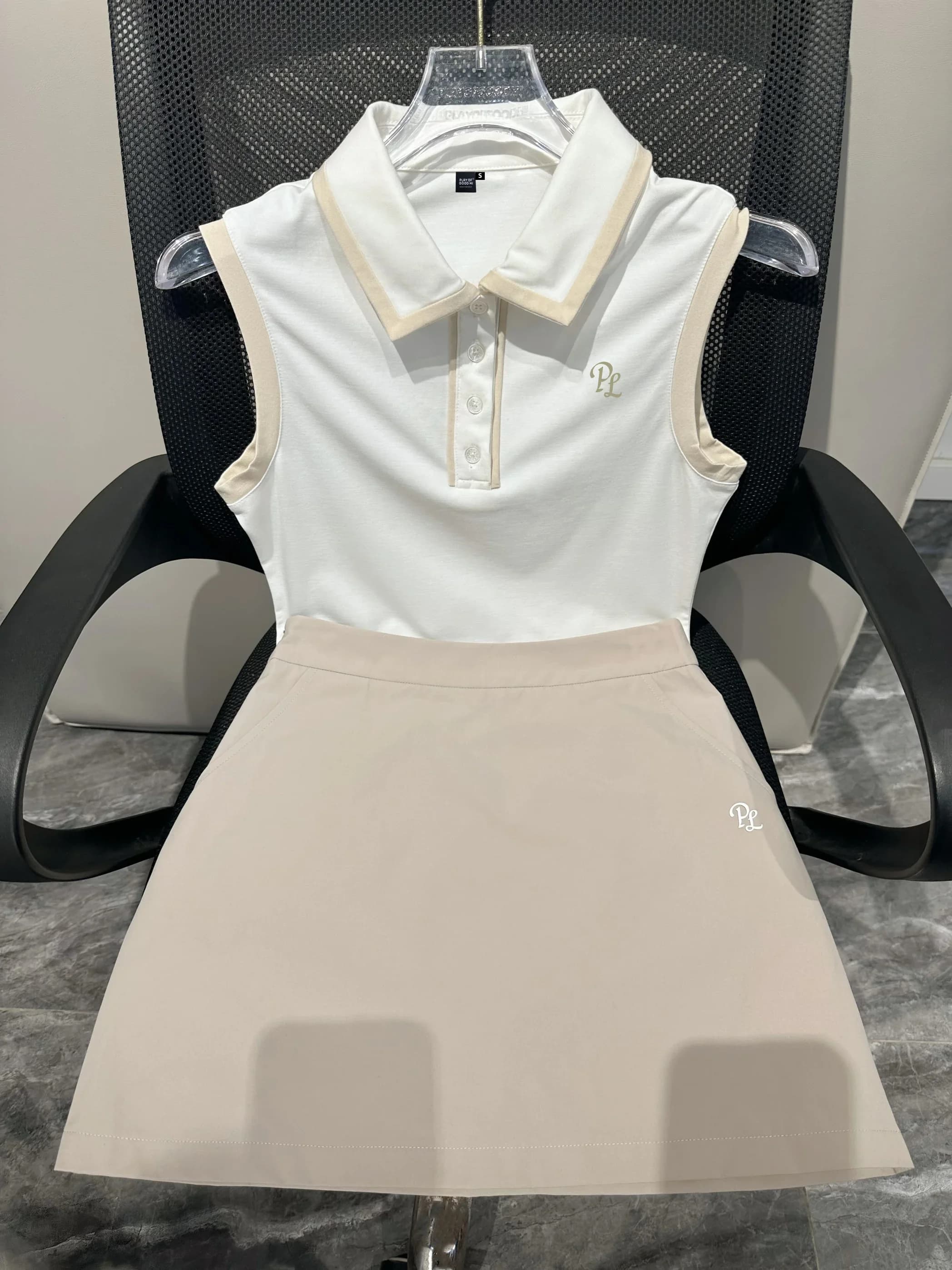 Nuovo abbigliamento da golf Top T-shirt senza maniche estiva da donna Camicie da golf elasticizzate ad asciugatura rapida Gonne a tubino da donna Gonna slim foderata