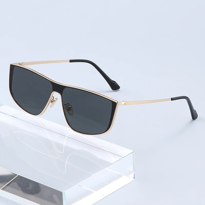 Occhiali da sole con montatura in metallo, alla moda e di alta gamma, per visi quadrati e rotondi, per donne e uomini