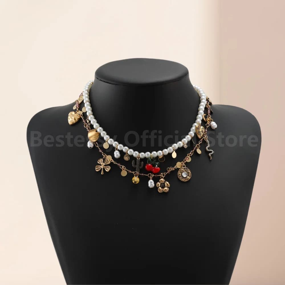 Collana con ciondolo a forma di trifoglio con fiore a forma di cuore di ciliegio dolce e carino impilato a doppio strato, perline vintage da donna, gioielli con catena in osso