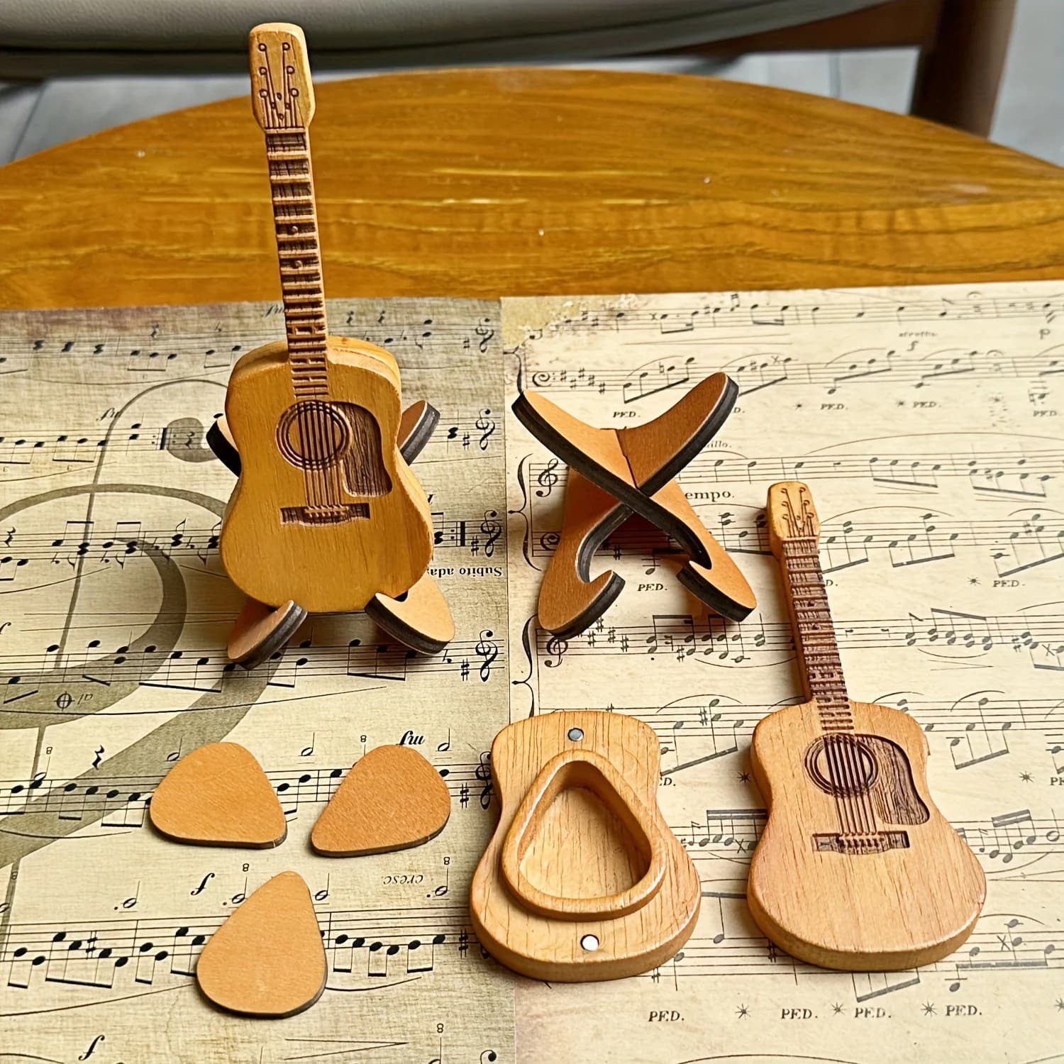 Scatola per plettri per chitarra in legno personalizzata con scatola per plettri per chitarra incisa standard da 3 pezzi per amanti della chitarra, scatola per plettro per chitarra
