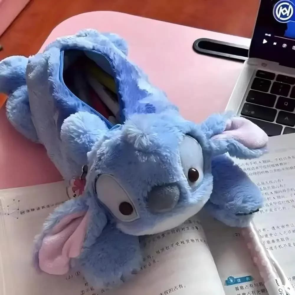 Nuovo Astuccio in Peluche Anime Cartoon Stitch, Borsa Multifunzionale per Cancelleria, Astuccio alla Moda e Carino, Regalo 2026