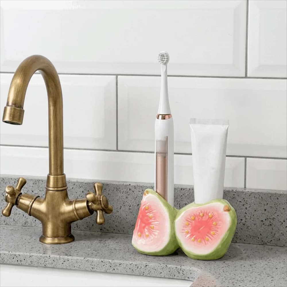 Ceramic Guava Shaped Toothbrush Base Cute Decorative Toothpaste Toothbrush Rack Waterproof Electric Toothbrush Holder Couple