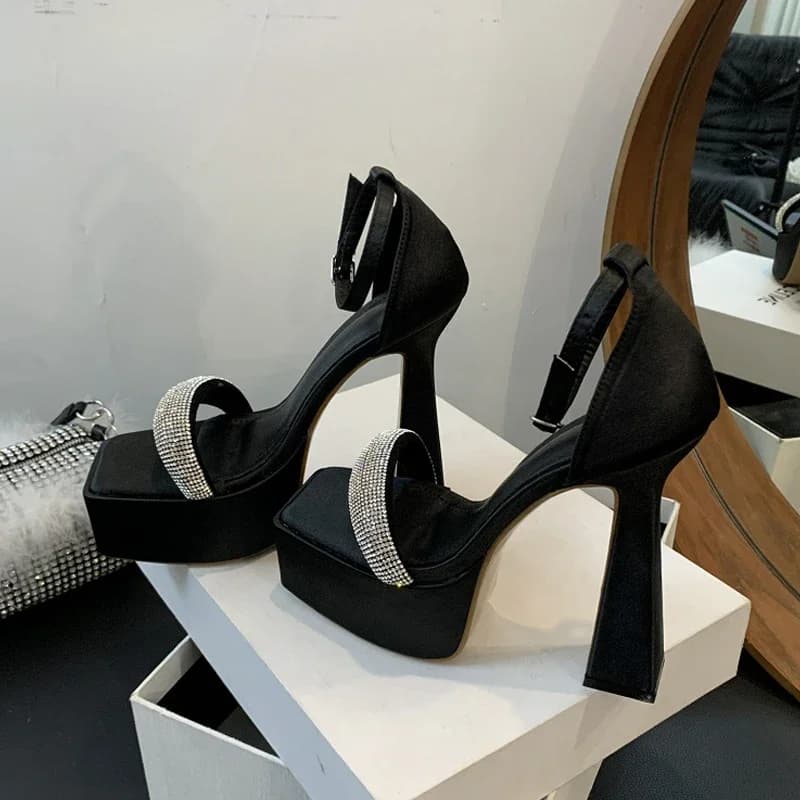 Eilyken Moda CRISTALLO Cinturino con fibbia Open Toe Sandali da donna 2026 Piattaforma estiva Tacchi alti Discoteca Scarpe da donna