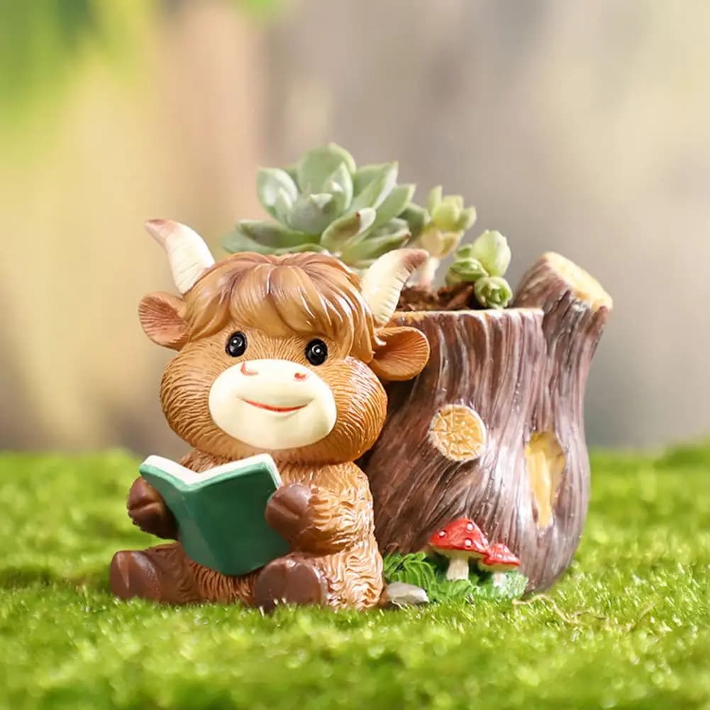 Cute Highland Cow Resin Planter Cartoon Cattle Flower Pot Drainage Hole Rustic Decor Gift for Garden Lovers Home Balcony Desk