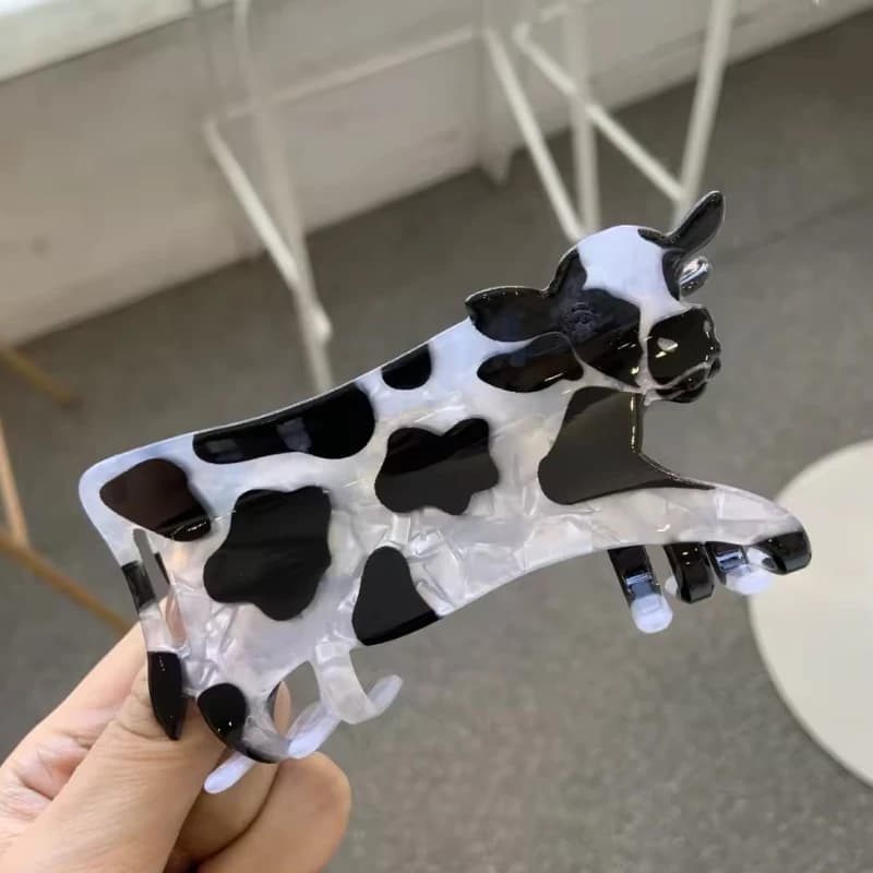 1PC carino artiglio per capelli mucca da latte fermaglio per capelli in acrilico con forma di mucca stampato design squalo accessorio per capelli design in bianco e nero forcina