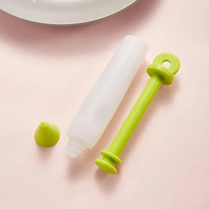 Set di 4 punte per decorazione con sacchetto riutilizzabile in silicone alimentare, strumenti facili per decorare torte per principianti