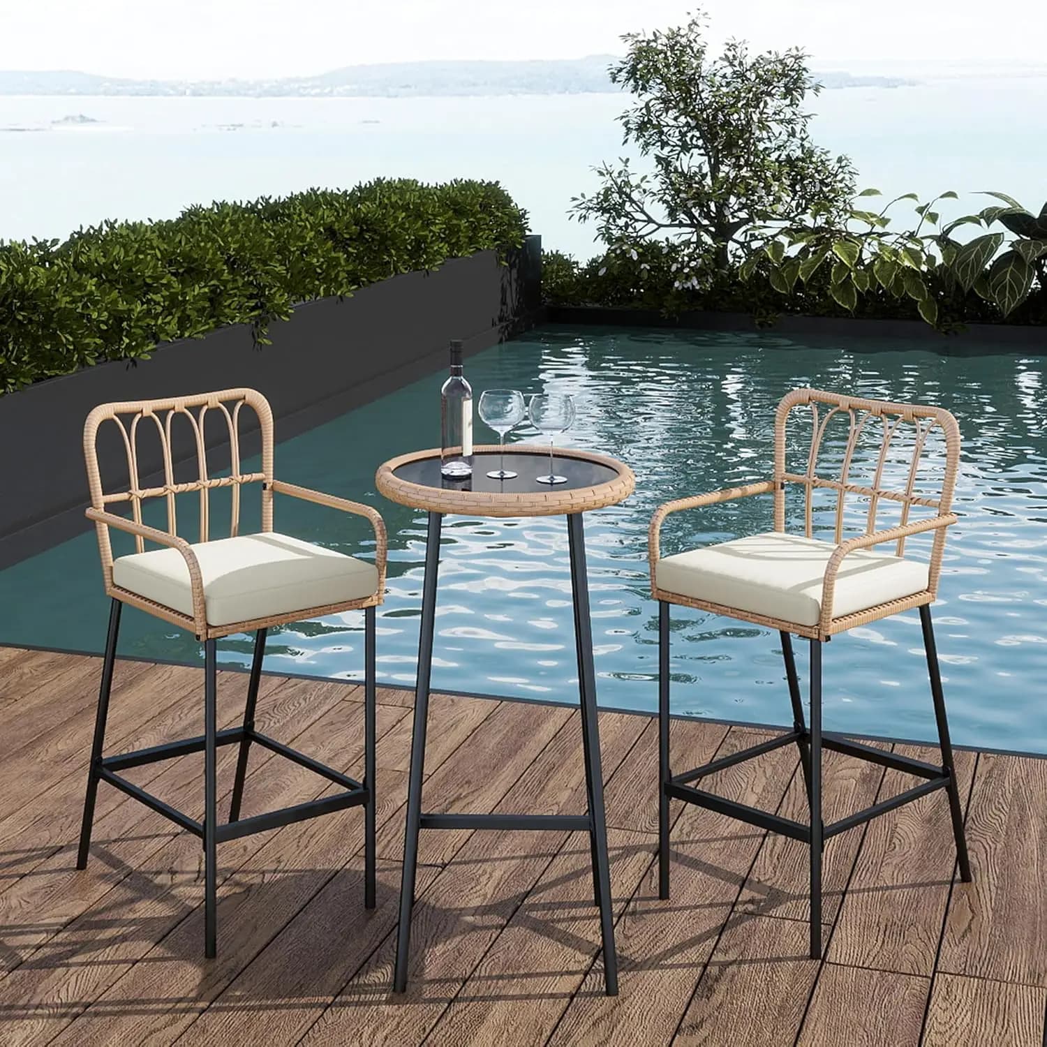 Set da 3 Pezzi in Vimini per Esterni: Tavolo Bar e Sgabelli con Cuscino Lombare per Giardino e Veranda, Personalizzabile