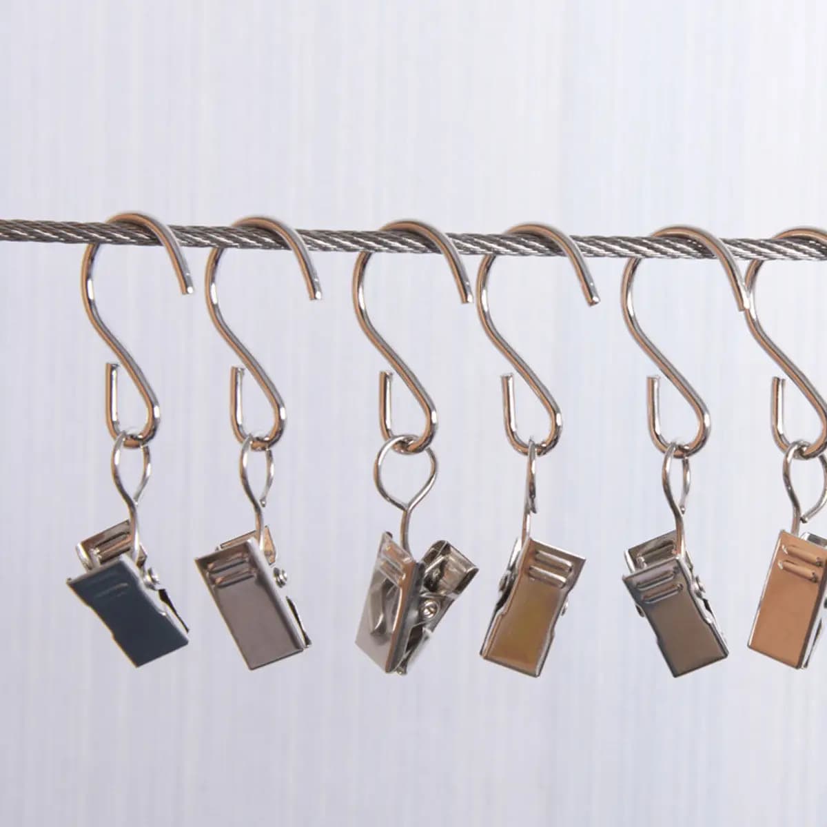40 Pcs Hanging Clips Hook Metal Curtain Hooks for Curtains Clothes Hangers Shape
