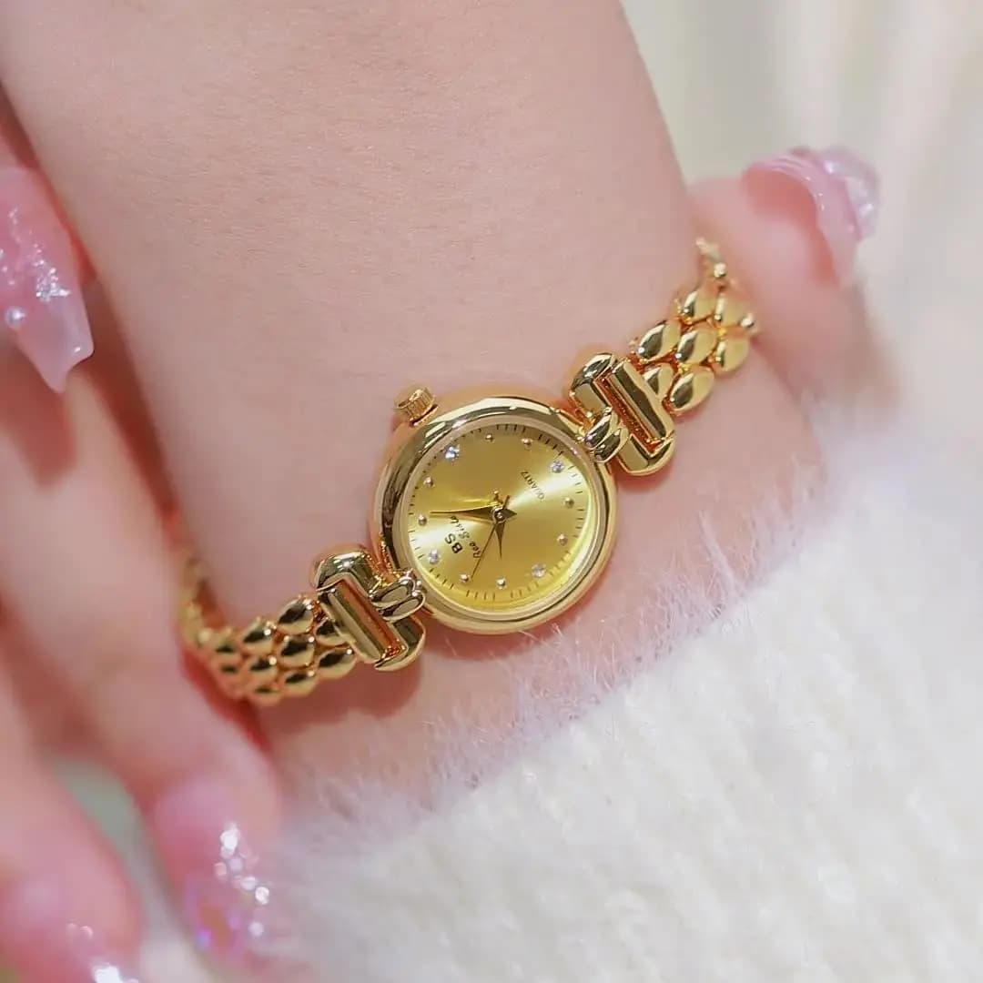 Women's Watches Ladies Bracelet Simple Retro Gold Silver Small Chain Quartz Ladies Watch Temperament Circular Dial Wristwatch