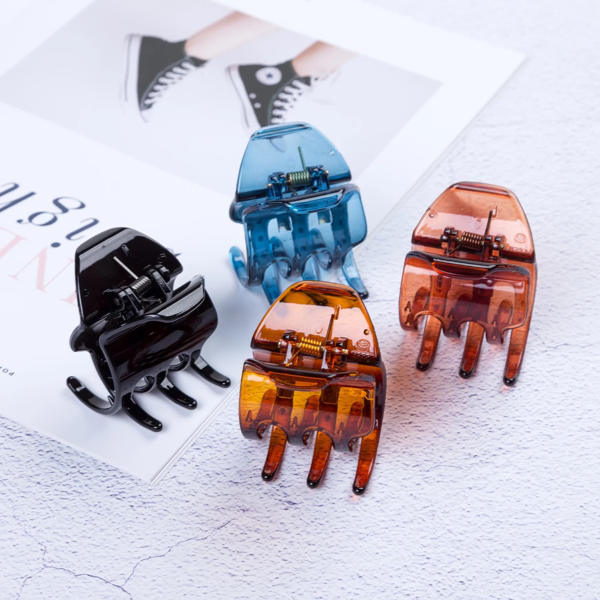 Prettyou 5,5 cm × 4,5 cm Artiglio per capelli di medie dimensioni Comodo artiglio in plastica per tutte le stagioni Accessori per clip a banana per donna