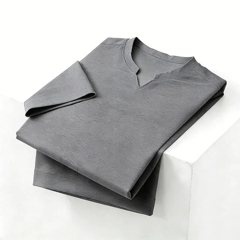 Nuova T-shirt da Uomo 2026 Leggera e Traspirante con Scollo a V a Maniche Corte, Top Estivo Casual Grigio
