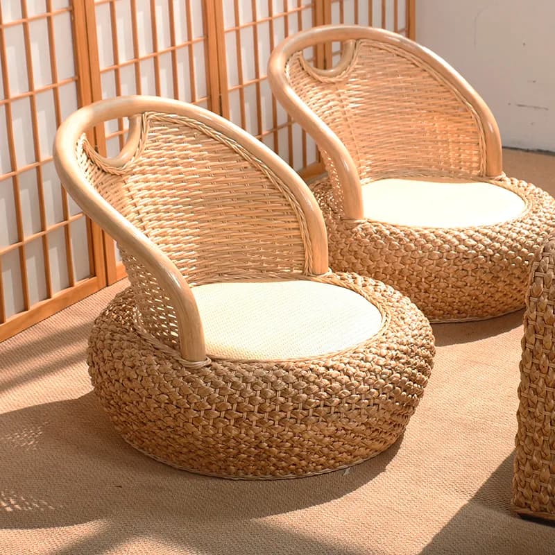 Sedia con schienale in rattan Sedile Tatami basso compatto per balcone Poltrona lounge in stile giapponese Tavolino elegante Divano intrecciato per la casa