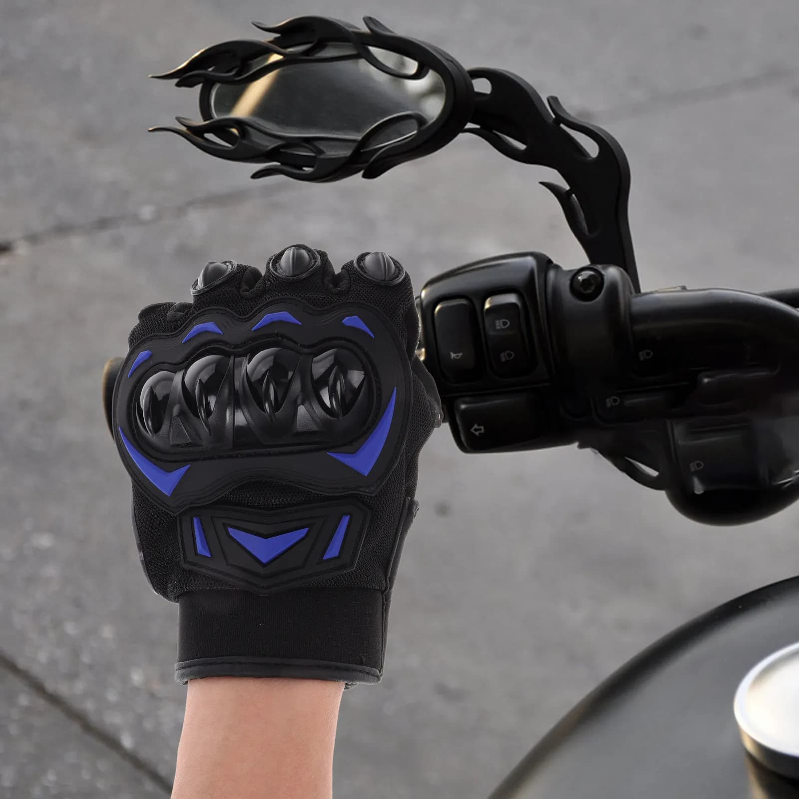 1 pair of anti-slip gloves for gym training, cycling gloves for women and men, motorcycle sports gloves with anti-slip handle.