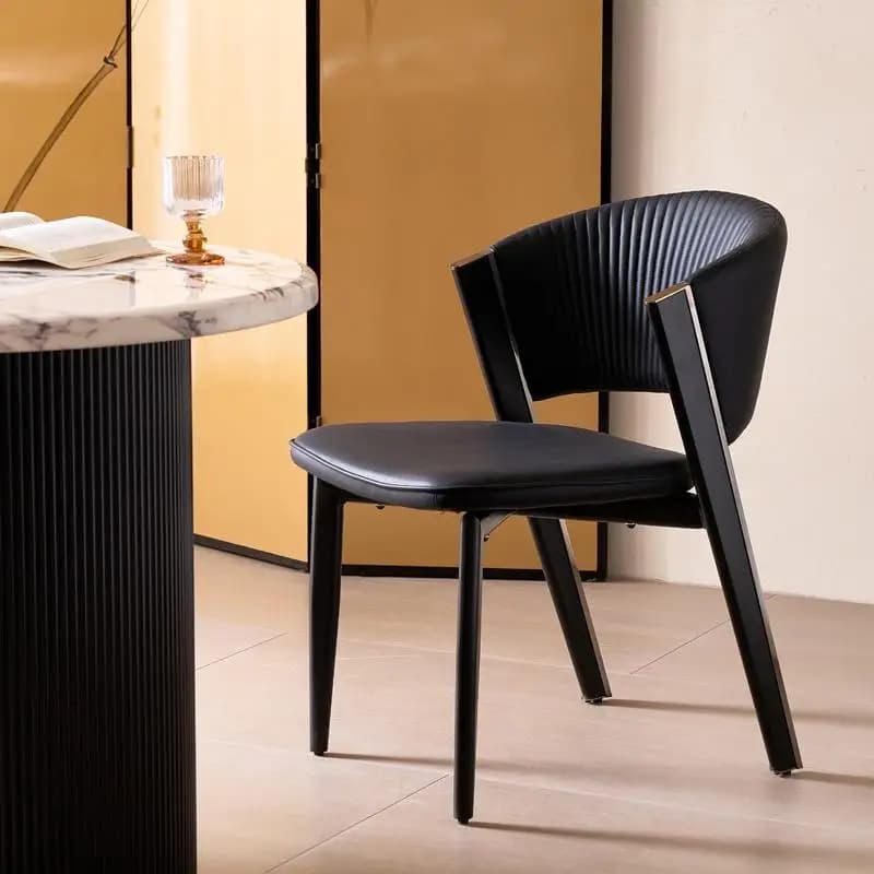 Sedia da pranzo alta in pelle Balcone Accento di lusso Sedia da pranzo bianca per bambini Gaming Wishbone Sillas Para Eventos Mobili replica