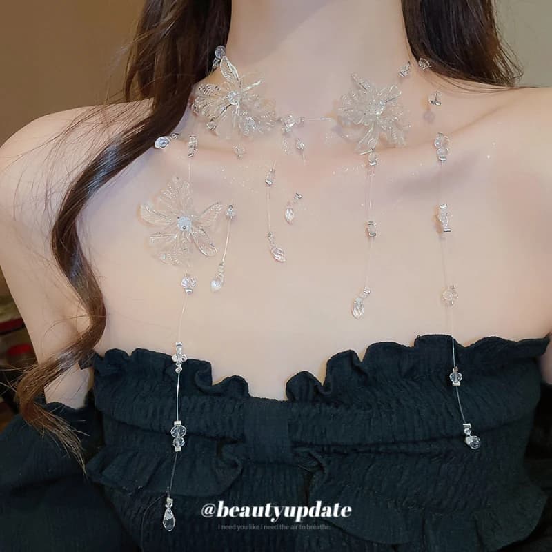 Set Necklace and Floral Earrings with Nappe, New, Versatile, Clavicola Chain, High Range Luxury Accessories, Simple and Elegant Gift for Women